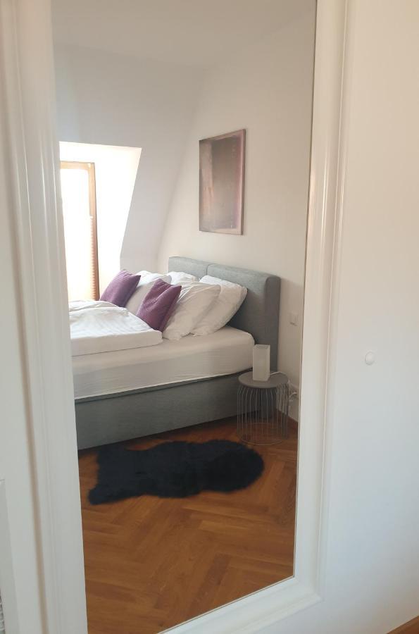 Modernes Apartment An Der Frauenkirche Dresden Luaran gambar